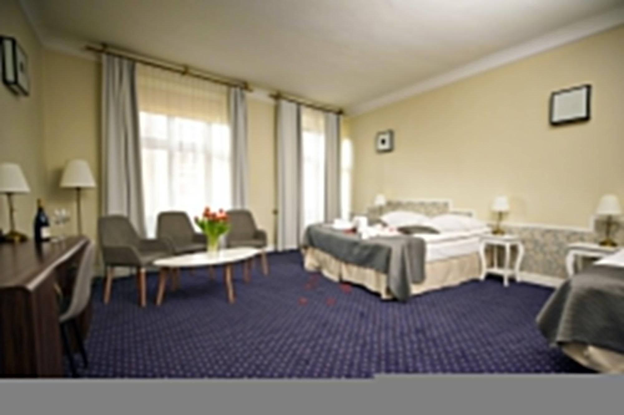 Hotel Wit Stwosz Cracovie Extérieur photo