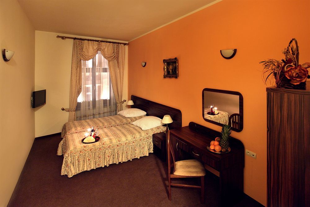 Hotel Wit Stwosz Cracovie Chambre photo